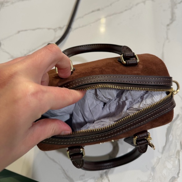 Coach Rowan - Picture 4 of 7